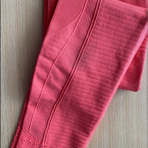 SOLD ♥️Gymshark Leggings S Coral 23” - Picture 13 of 14
